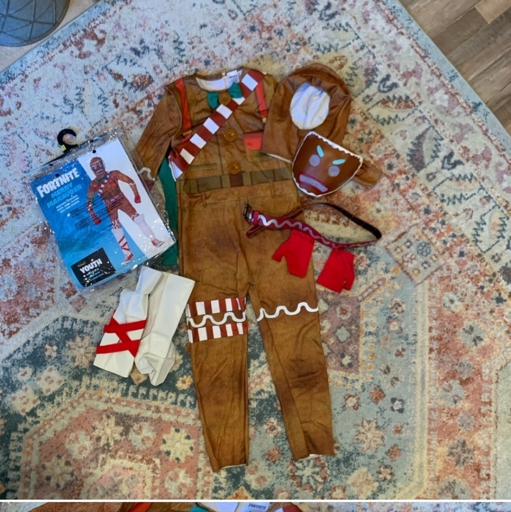 Spirit Halloween Fortnite Merry Marauder Gingerbread Man Costume. Used Once.
